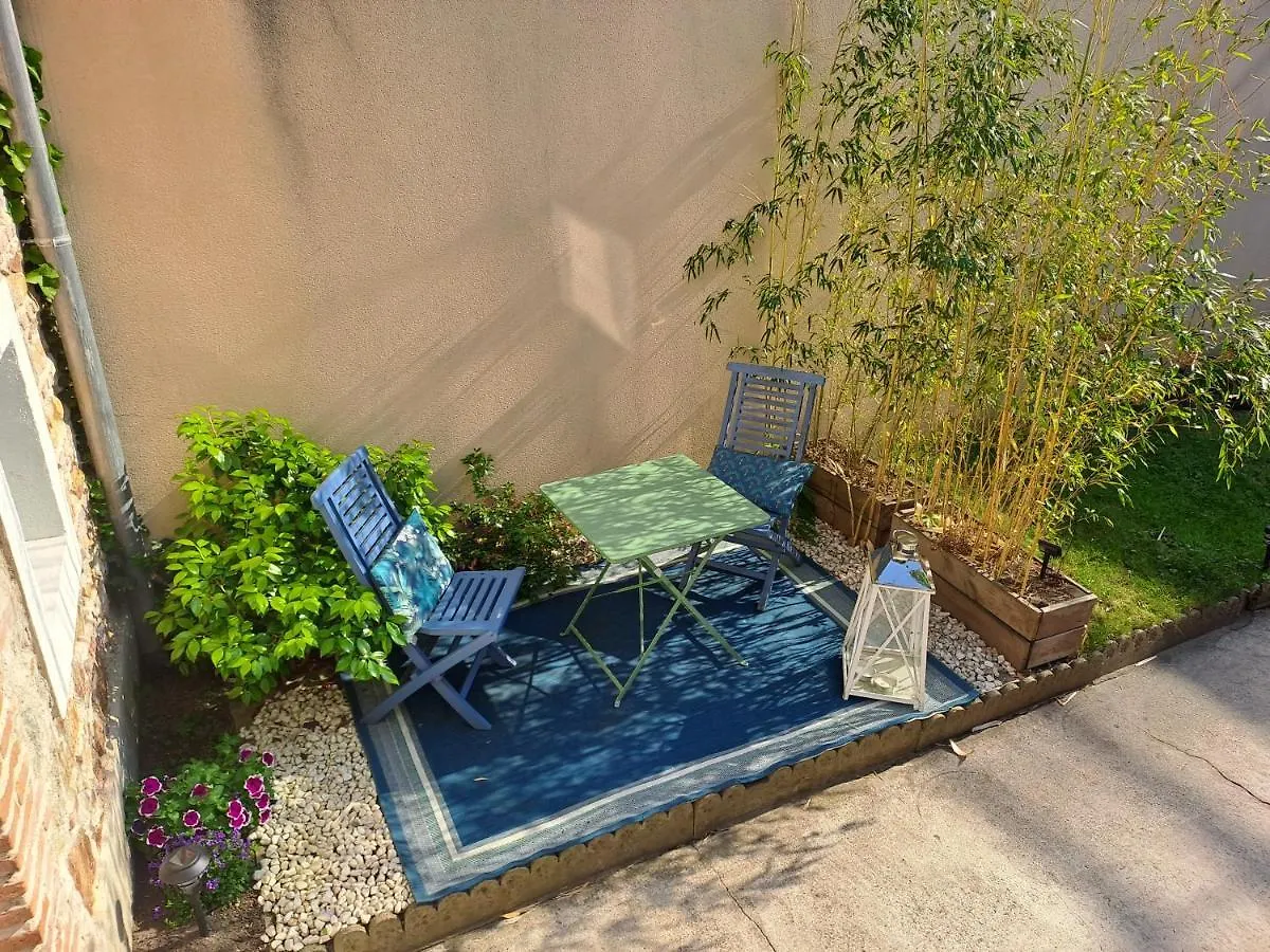 Apartment F1 Proche Des Thermes Vichy